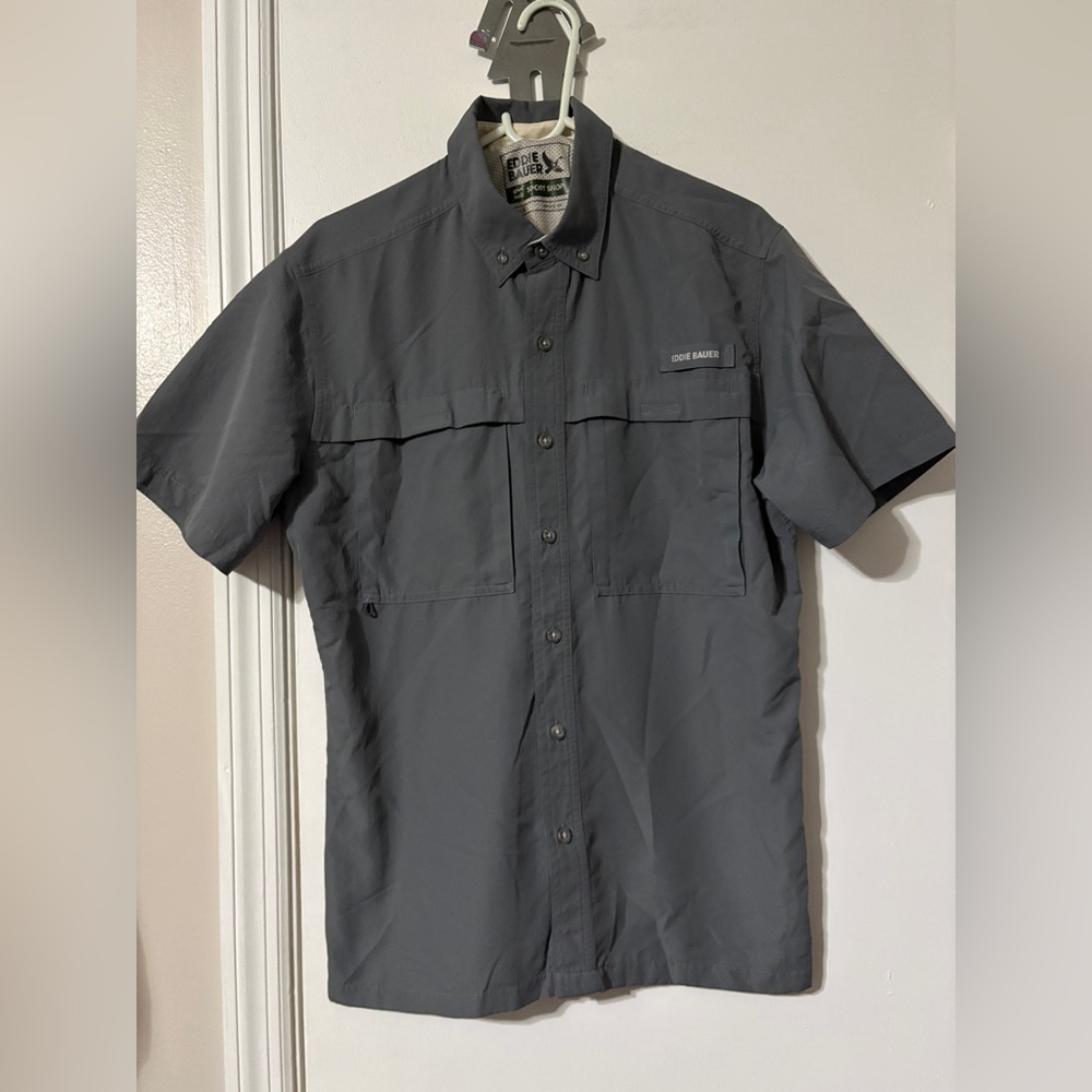 Eddie Bauer Gray Button-Down short sleeve Shirt small